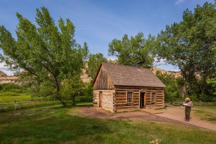 094 Theodore Roosevelt NP, maltese cross cabin.jpg